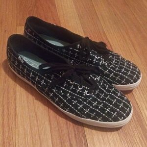 Black tweed Keds
